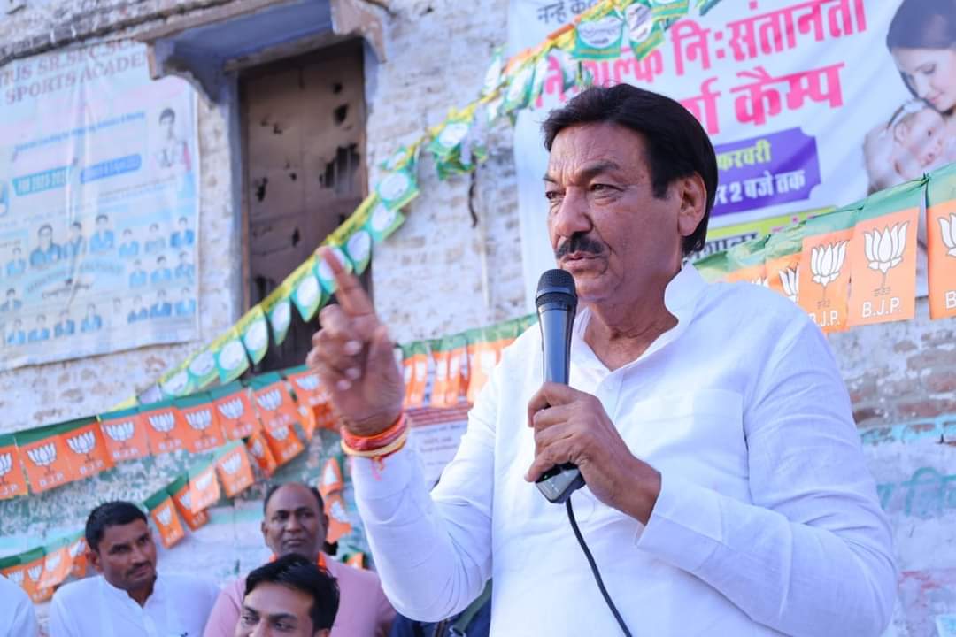 ढाणी कुतुबपुर में में बारी समर्थन मिला रणजीत सिंह चौटाला।